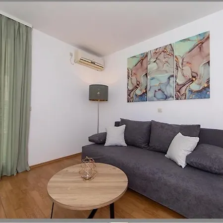 Ivmalu Gostinjska kuća 3*