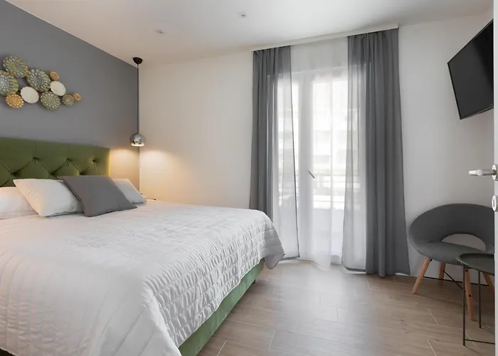 Ivmalu Gasthuis 3*